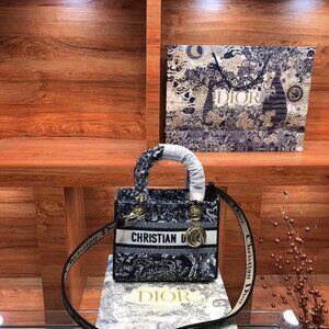 AUTHENTIC Dior DIOR BOOK TOTE